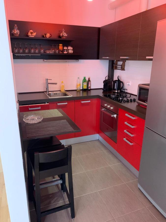 Apartment Angela With Private Garage Slot Pula Exterior foto